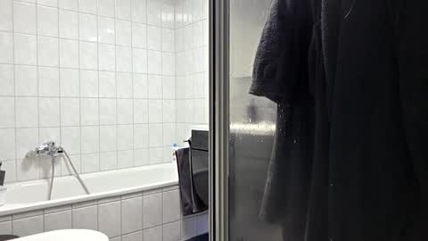 germinator33 online show from November 4, 8:57 am