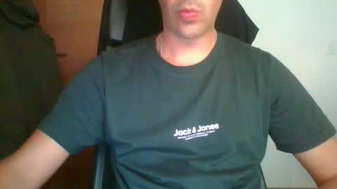 Snapshot of geronimo_2 chatting on November 21, 12:59 pm geronimo_2 online show from November 21, 12:59 pm