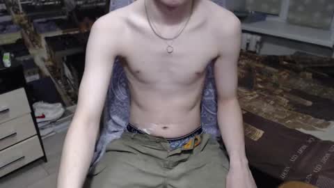 Snapshot of ghostfacefriends chatting on December 12, 5:37 pm Fedya online show from December 12, 5:37 pm