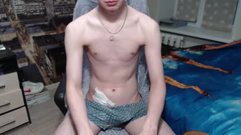 Snapshot of ghostfacefriends chatting on December 26, 7:27 pm Fedya online show from December 26, 7:27 pm