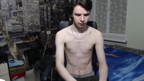 Snapshot of ghostfacefriends chatting on October 4, 10:52 pm Fedya online show from October 4, 10:52 pm