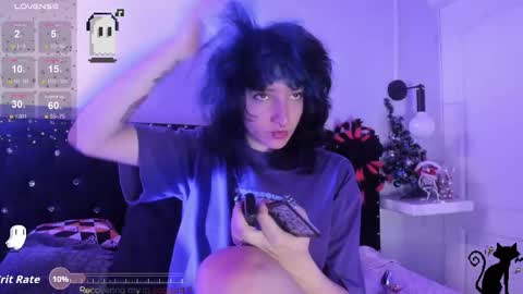 Allison  online show from November 22, 8:41 pm