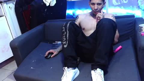 ghxstface23 online show from April 13, 10:32 am