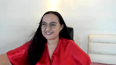 Snapshot of gia_nahomi chatting on January 11, 4:06 am nahomi online show from January 11, 4:06 am