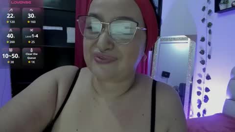 Snapshot of gia_nahomi chatting on October 3, 10:29 pm nahomi online show from October 3, 10:29 pm