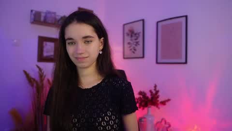 Gia Paige18 online show from December 2, 2:23 pm