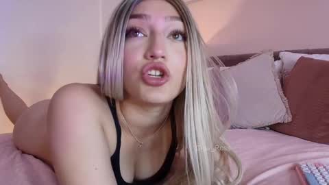 Gia online show from February 17, 2:37 pm