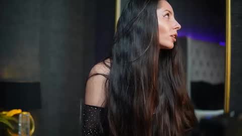  Gia  online show from November 1, 8:55 pm