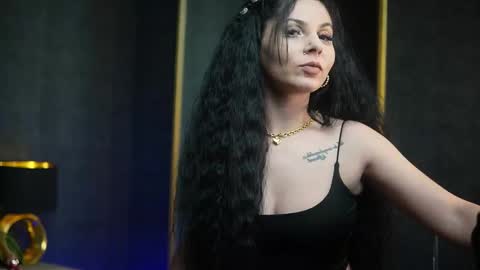  Gia  online show from February 5, 9:30 pm