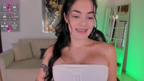 Gia Ferrera online show from October 28, 7:27 pm