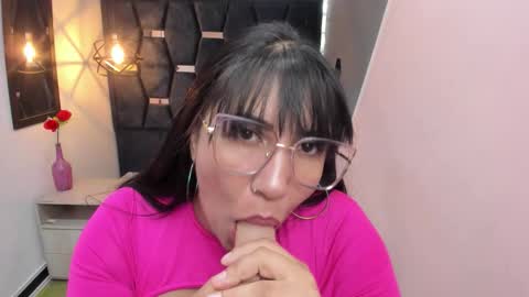 Snapshot of giafox_ chatting on November 27, 2:30 pm G I A FOX online show from November 27, 2:30 pm