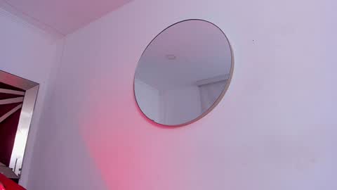 Gia  online show from February 4, 9:31 pm