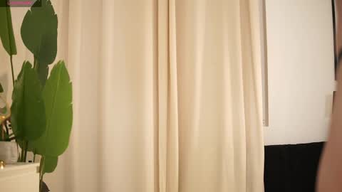 giainked online show from April 3, 10:41 pm