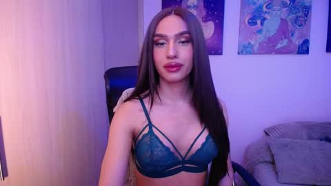 Gia Mint  online show from May 5, 2:41 am