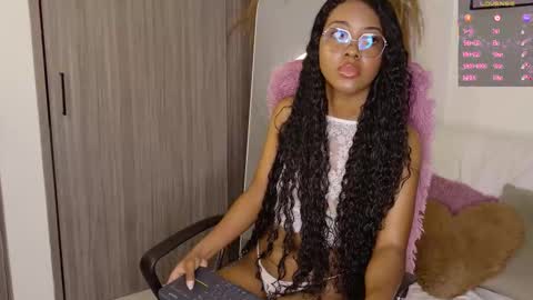 Snapshot of gianellaarittza chatting on September 15, 6:08 pm Gia online show from September 15, 6:08 pm