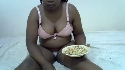 Snapshot of giannah01 chatting on February 23, 7:55 am Giannah online show from February 23, 7:55 am