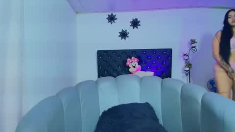 Snapshot of giannaroberts chatting on November 29, 10:51 am Giana Roberts online show from November 29, 10:51 am