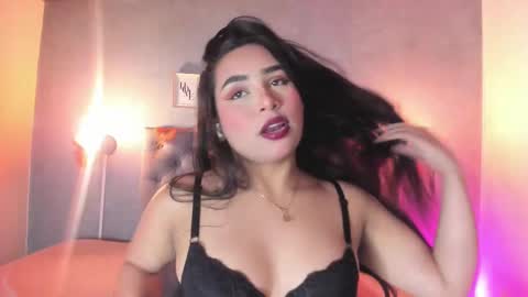 giannaslimjb online show from October 3, 3:36 am