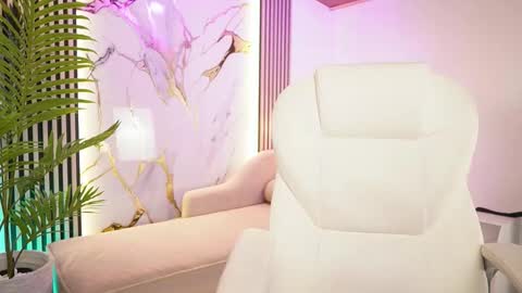 Snapshot of gianovak chatting on November 19, 11:32 am gianovak online show from November 19, 11:32 am