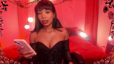 Snapshot of gigi_strawberry chatting on October 31, 6:25 am GIGI online show from October 31, 6:25 am