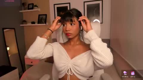 Snapshot of gigi_strawberry chatting on November 28, 3:20 am GIGI online show from November 28, 3:20 am