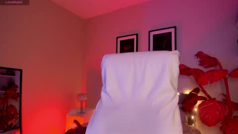 GIGI online show from February 5, 5:34 am