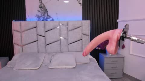 Gigi Doll online show from January 17, 11:15 am