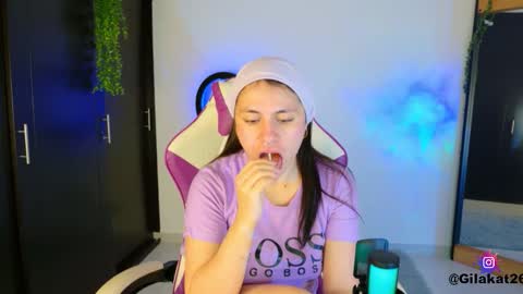 Snapshot of gilakat chatting on November 15, 5:27 am gilakat online show from November 15, 5:27 am