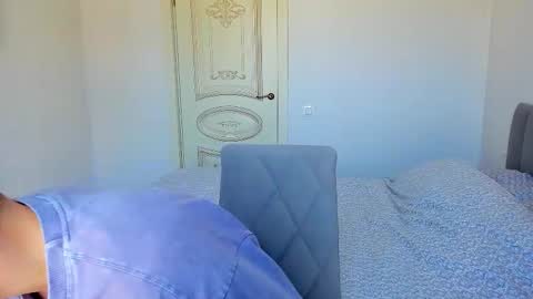 gilbertogonzales online show from September 11, 6:35 am