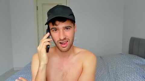 gilbertogonzales online show from September 18, 9:33 am