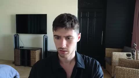 gilbertogonzales online show from November 5, 2:22 am