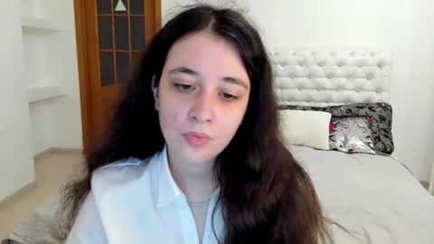 Kate online show from October 9, 9:18 am