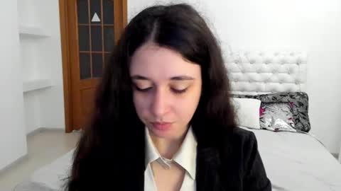 Kate online show from October 10, 7:40 am