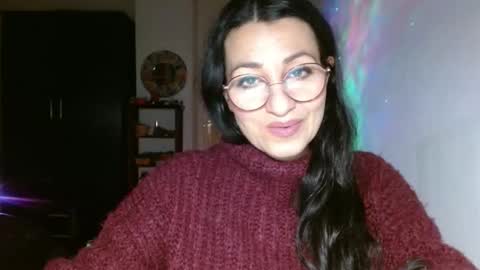 GinaONeon online show from February 4, 7:33 pm