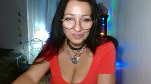 GinaONeon online show from October 1, 6:47 pm