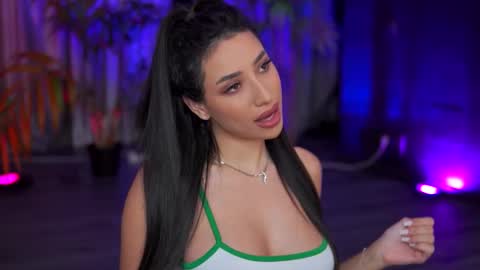 Gina online show from October 3, 7:11 pm