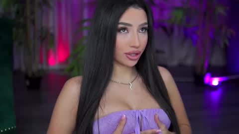 Gina online show from October 28, 8:11 pm