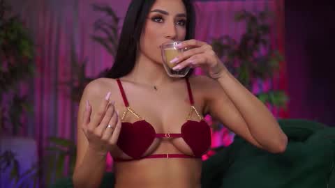 Gina online show from February 20, 7:36 pm