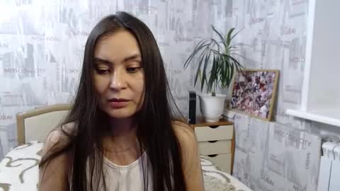 Snapshot of ginaxsoulah__ chatting on December 3, 6:06 pm ginaxsoulah online show from December 3, 6:06 pm