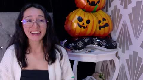 Snapshot of ginevra_esposito chatting on October 31, 1:06 am Ginn online show from October 31, 1:06 am