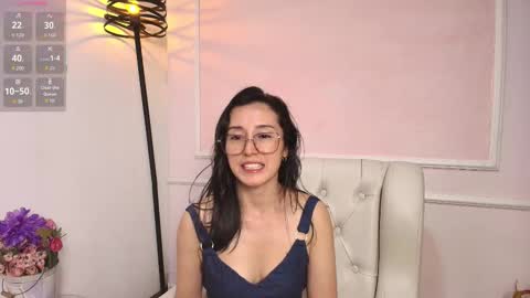 Snapshot of ginevra_esposito chatting on November 11, 1:22 pm Ginn online show from November 11, 1:22 pm