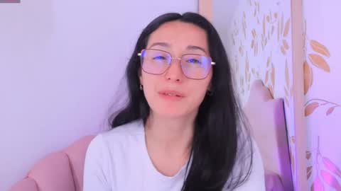 Snapshot of ginevra_esposito chatting on November 18, 1:04 pm Ginn online show from November 18, 1:04 pm