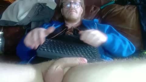 Snapshot of gingasnapz8inch chatting on March 8, 4:17 pm gingasnapz8inch online show from March 8, 4:17 pm