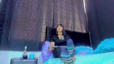 Miss online show from October 26, 7:42 pm