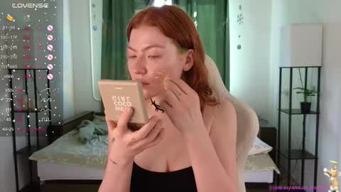 gingercute17 online show from March 16, 5:02 am