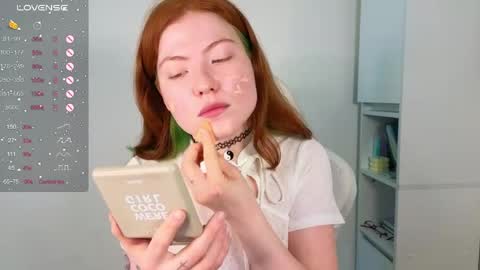 gingercute17 online show from April 12, 6:07 am