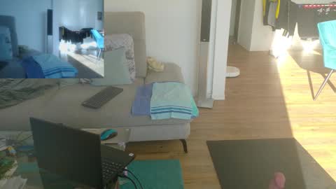 Snapshot of gingerpink1911 chatting on December 15, 12:20 pm GingerPink online show from December 15, 12:20 pm