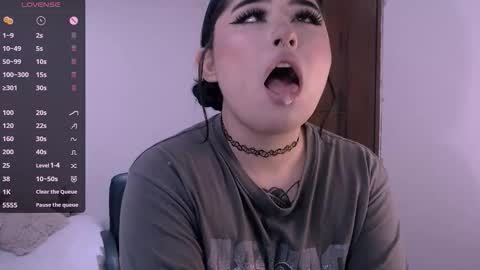 Snapshot of ginmeowuwu chatting on October 27, 4:55 pm ginmeowuwu online show from October 27, 4:55 pm