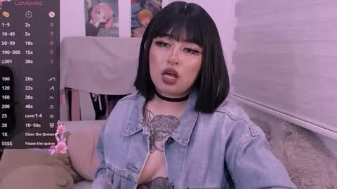 Snapshot of ginmeowuwu chatting on November 20, 12:44 am ginmeowuwu online show from November 20, 12:44 am