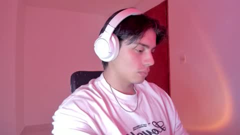 Snapshot of gio_russo chatting on November 4, 8:41 pm GioRusso online show from November 4, 8:41 pm